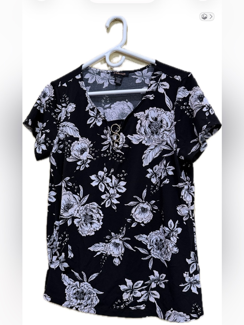 By Design Black & White Floral Blouse Keyhole O-Ring Top Size L